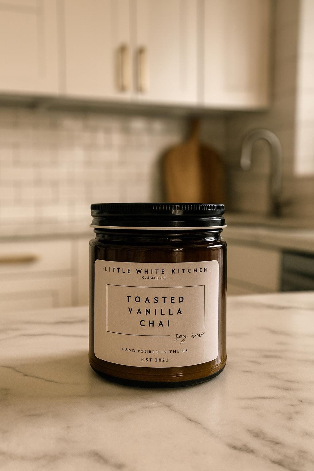Toasted Vanilla Chai Soy Candle, Wood Wick, Highly Fragrant