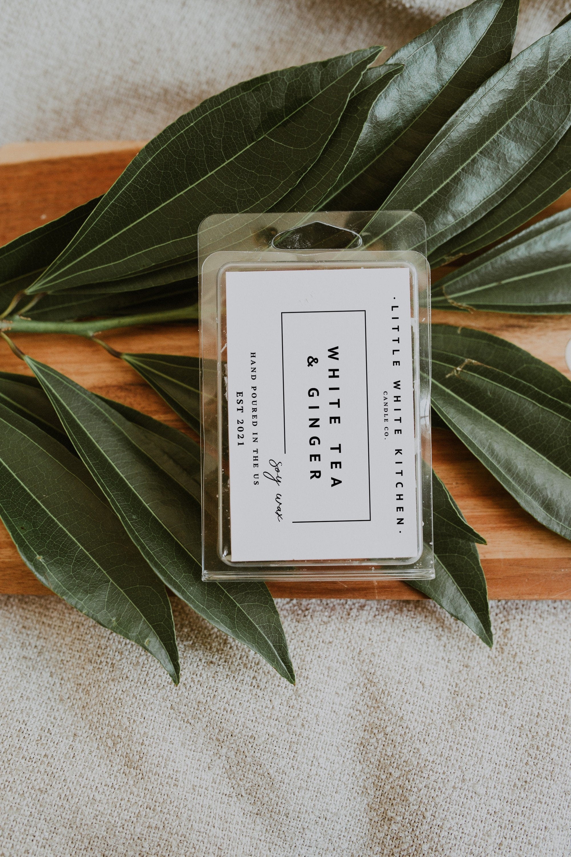 White Tea & Ginger Soy Candle | Wood Wick, 8oz Amber Jar