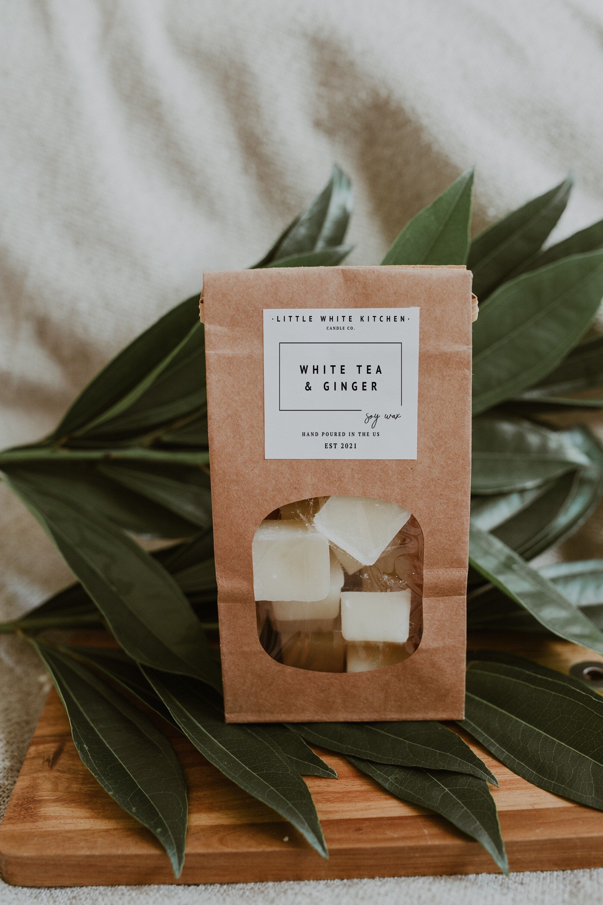 White Tea & Ginger Soy Candle | Wood Wick, 8oz Amber Jar